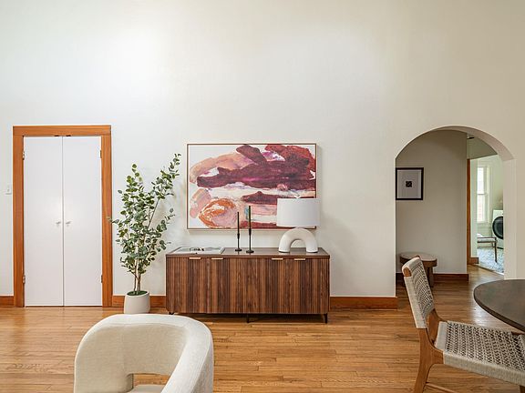 4th image of 4805 Avenue H Unit 2