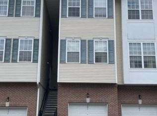 145 Conover Ter #145, Lebanon, NJ 08833