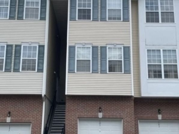 145 Conover Ter #145