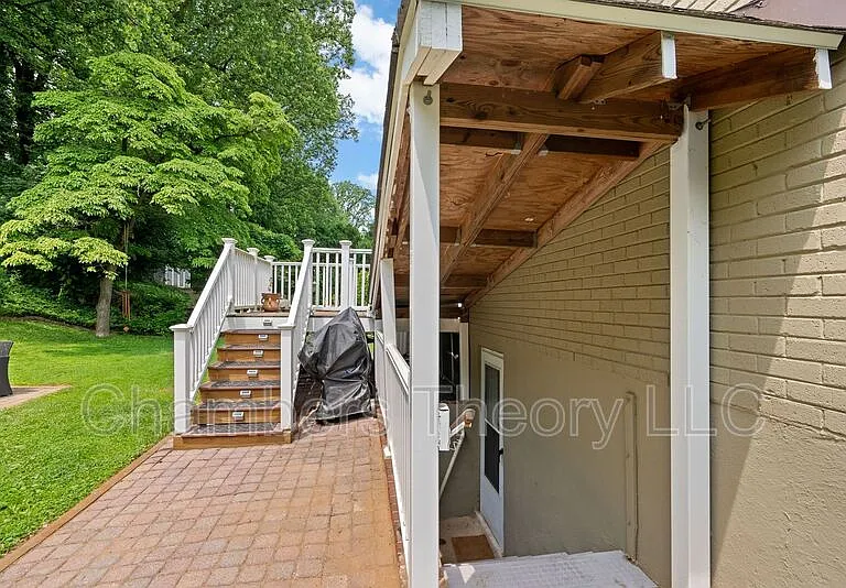 3904 Lantern Dr — Photo 33