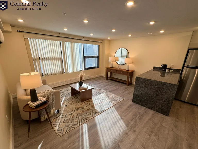 1034 Commonwealth Ave #206 — Photo 3