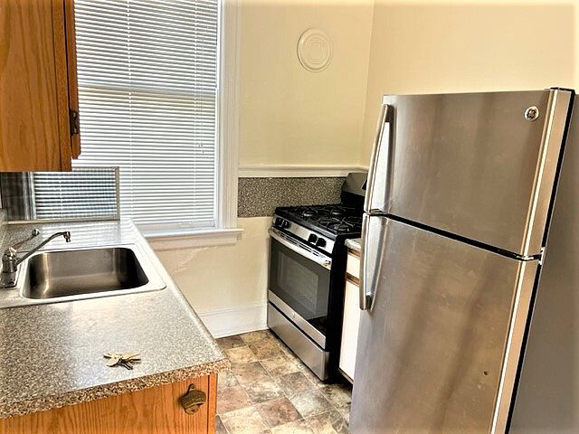 1st image of 2527 Polk St
