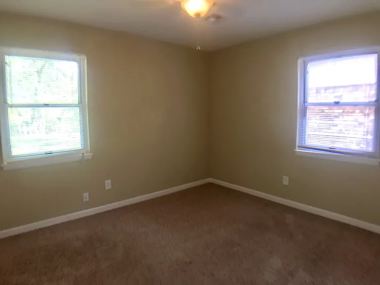 2029 NW 46th St — Photo 16