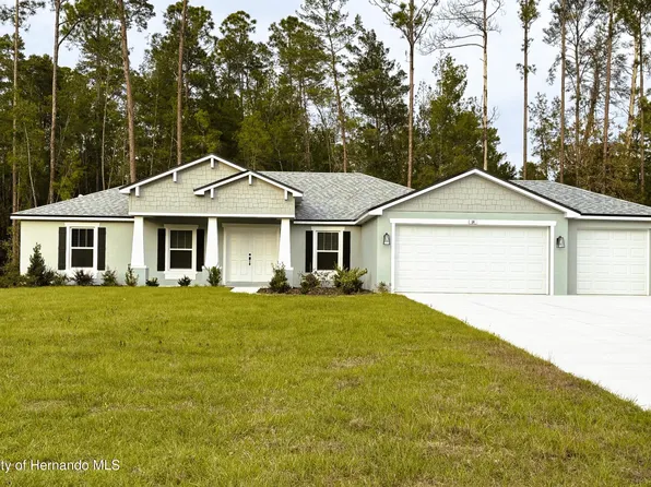 54 Village Center Dr, Homosassa, FL 34446