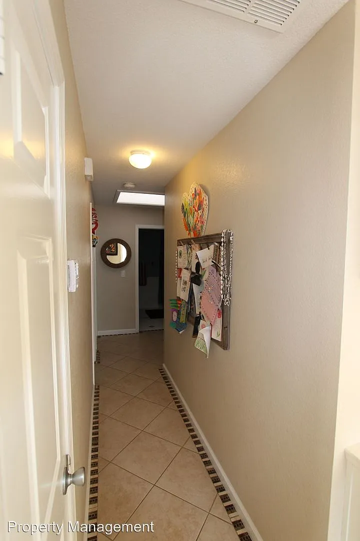 2010 Bluebonnet Ct photo 1