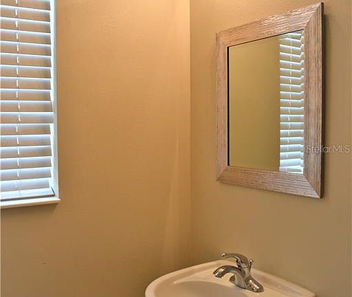 4th image of 20411 Club Vista Ln Unit 2
