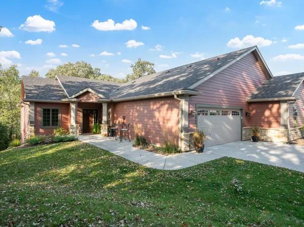 468 Panorama Cir NW, Rochester, MN 55901