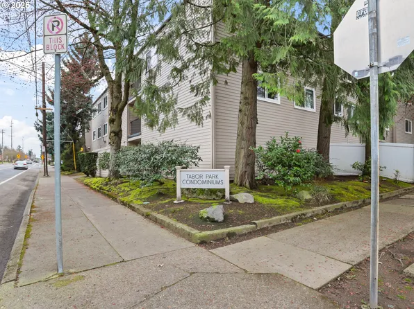 6600 SE Division St APT 106, Portland, OR 97206