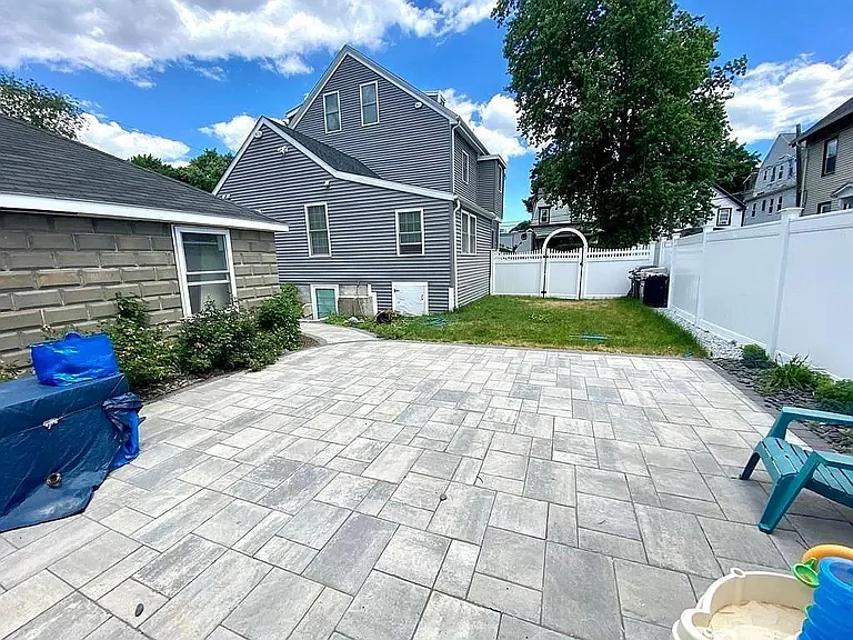 35 Franklin St #1 — Photo 12