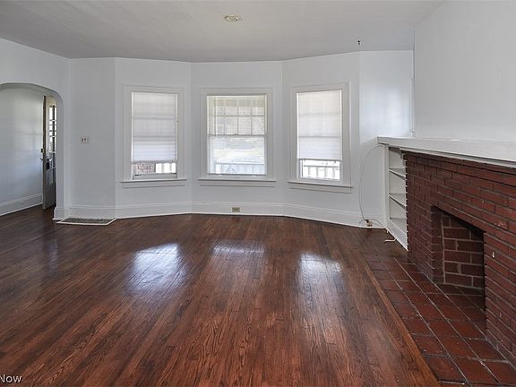 3rd image of 1347 Marlowe Ave