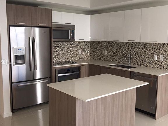 3rd image of 5300 Paseo Blvd #1504