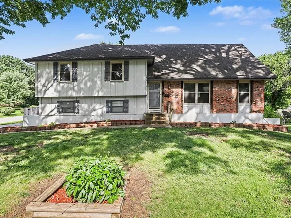 13301 Lowell Ave, Grandview, MO 64030