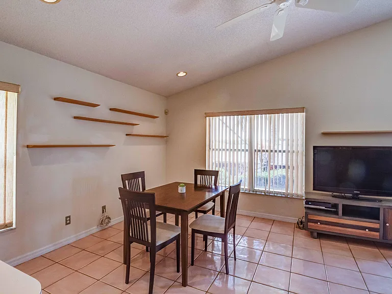 7130 Michigan Isle Rd — Photo 7