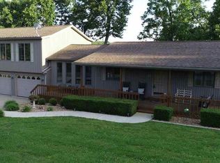 28 Paradise Point Rd, Gilbertsville, KY 42044