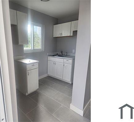 1st image of 1150 NW 1st Pl APT 5