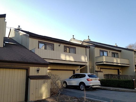 3rd image of 3 Arapaho Ct Unit 1
