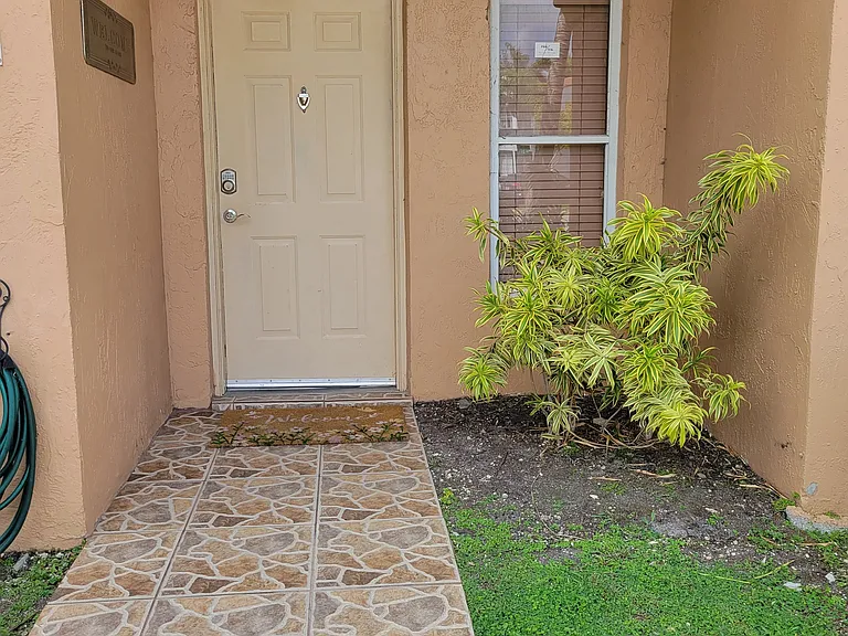 12448 NW 11th Ln — Photo 23