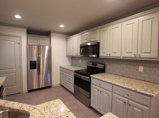 Beautiful 3 Bedroom 2 Bathroom Townhouse in South Tyler!, Tyler, TX 75707