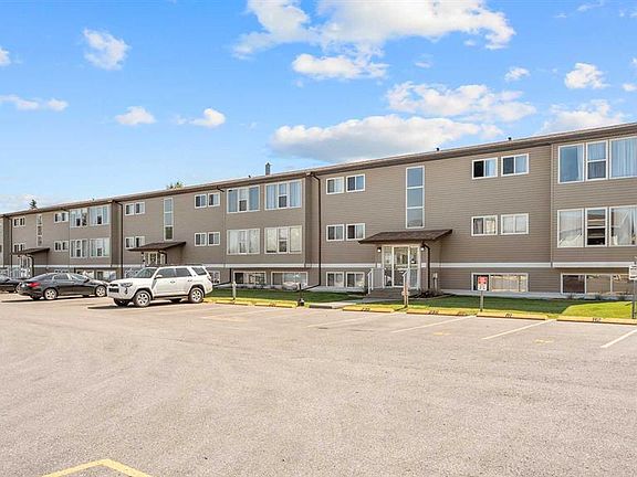 3rd image of 101 N Big Hill Way SE #220