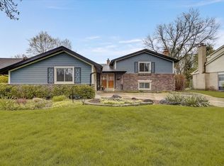 2639 N Forrest Ln, Arlington Heights, IL