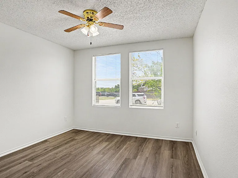 1424 Junction Run — Photo 14