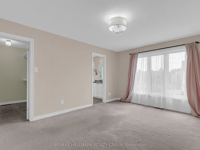 465 Paul Metivier Dr — Photo 16