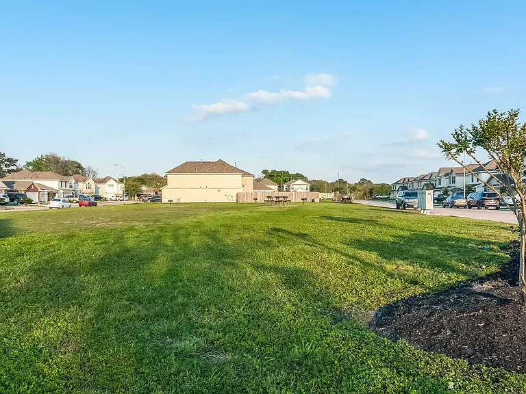 9459 Sunflower Ridge Ln — Photo 16