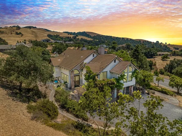 3045 Three Springs Rd, San Jose, CA 95140