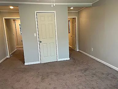 1st image of 300 Kelly Dr #300
