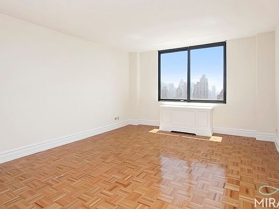 4th image of 145 W 67th St APT 45H