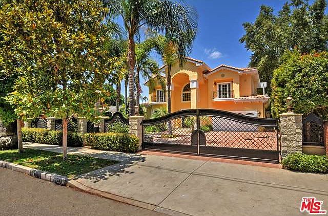1st image of 13749 Chandler Blvd