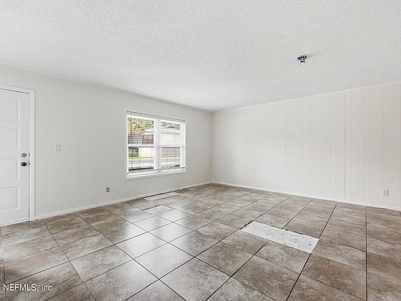 3rd image of 695 A1A N #83