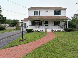 18 Cameron Rd, Norwood, MA 02062