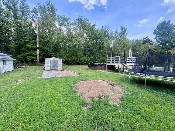 4th image of 121 Dorris Dr