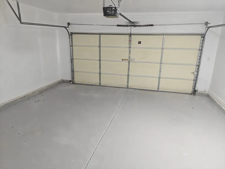 2208 Kensington Dr — Photo 25