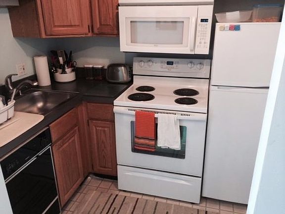 4th image of 555 E William St APT 14E