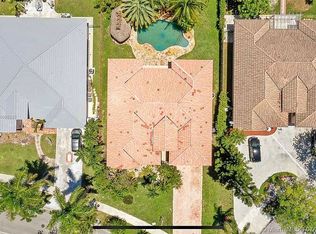 15841 SW 148th Ter, Miami, FL 33196