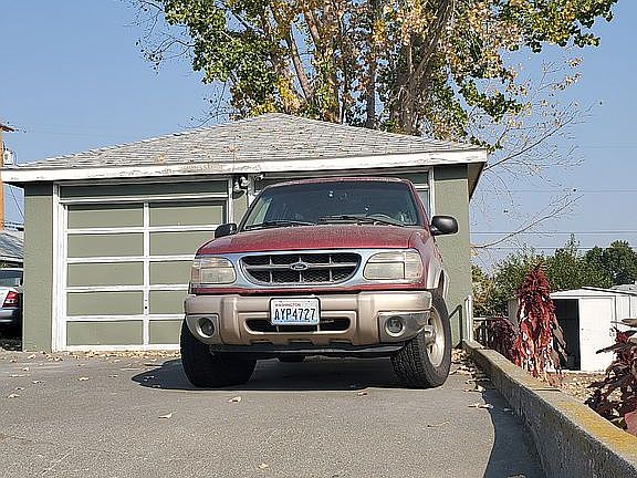 Detached 2 car garage 