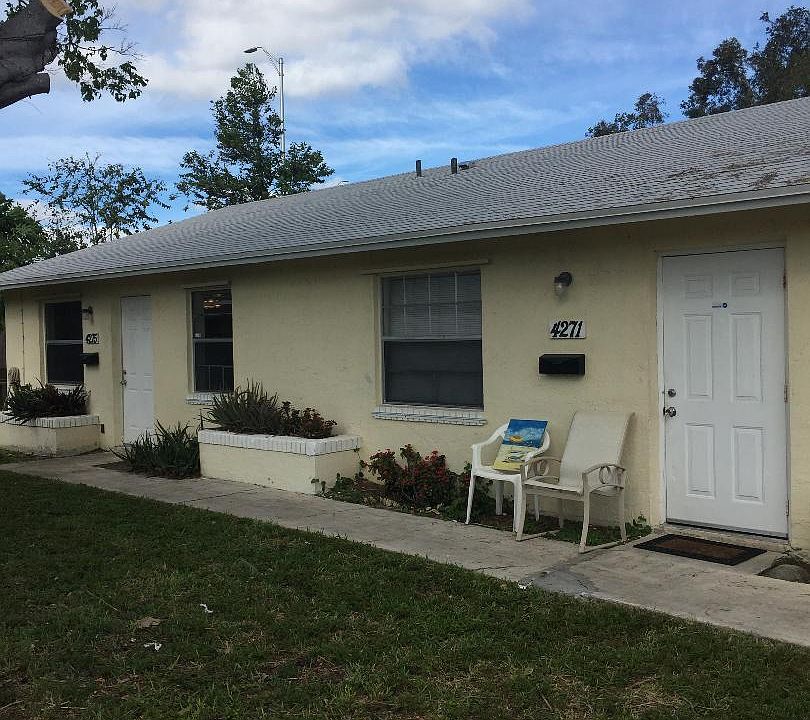 1st image of 4271 NE 1st Ave