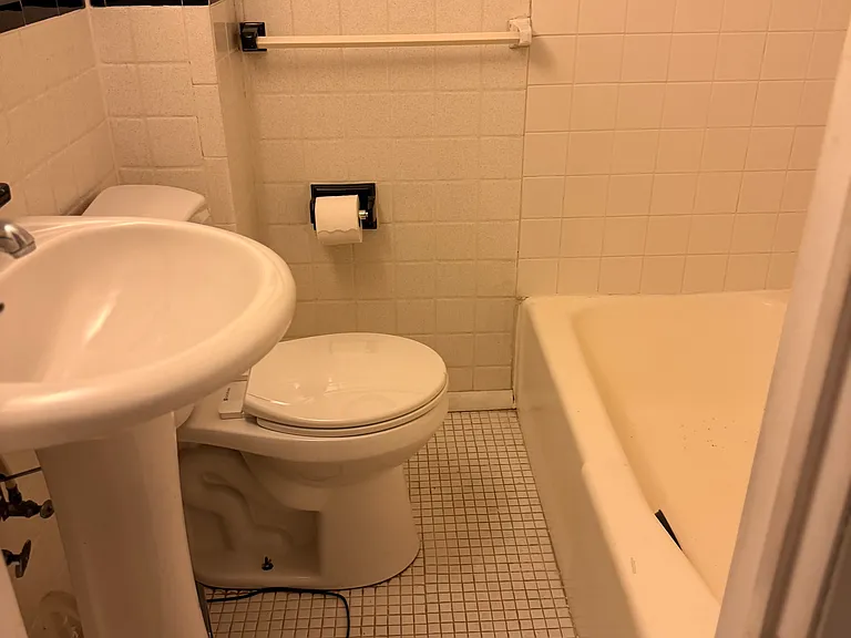 15 Crown Ter #BASEMENT — Photo 11