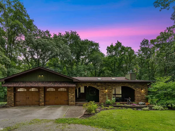 5718 Hunt Rd, Burlington, IA 52601