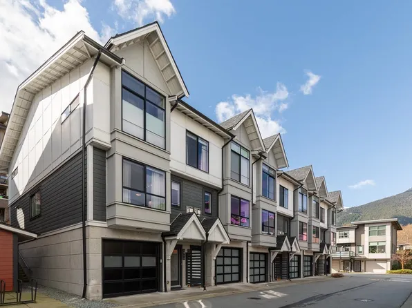 1214 Granite Dr, Squamish, BC V8B 0V9