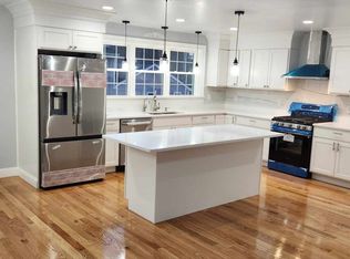 36 Hillside Ter, Dracut, MA 01826