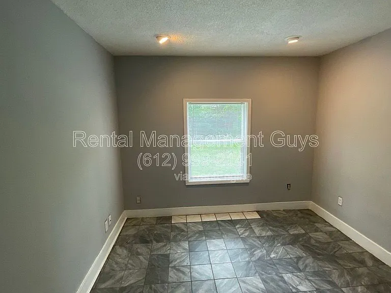 2931 Bryant Ave N #2 — Photo 57
