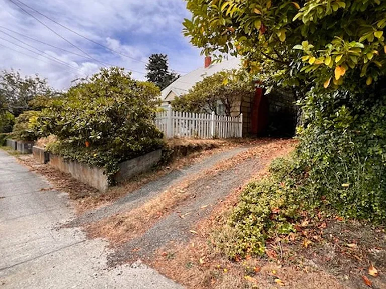 1438 Sherman Ave — Photo 23