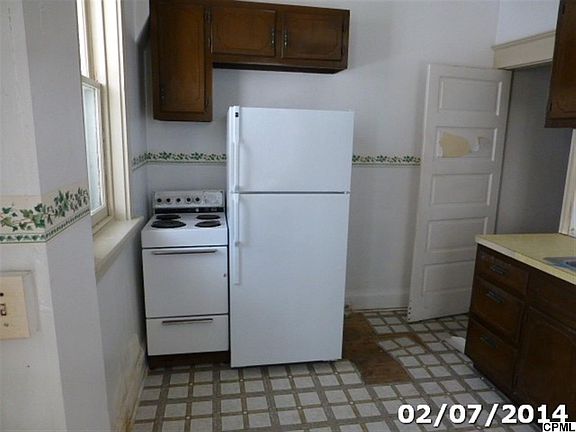 4th image of 1839 Park St