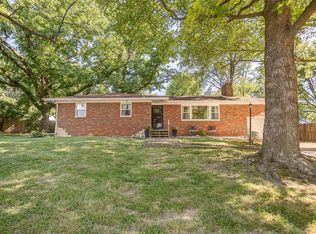 605 Clover Dr, Lebanon, IL 62254