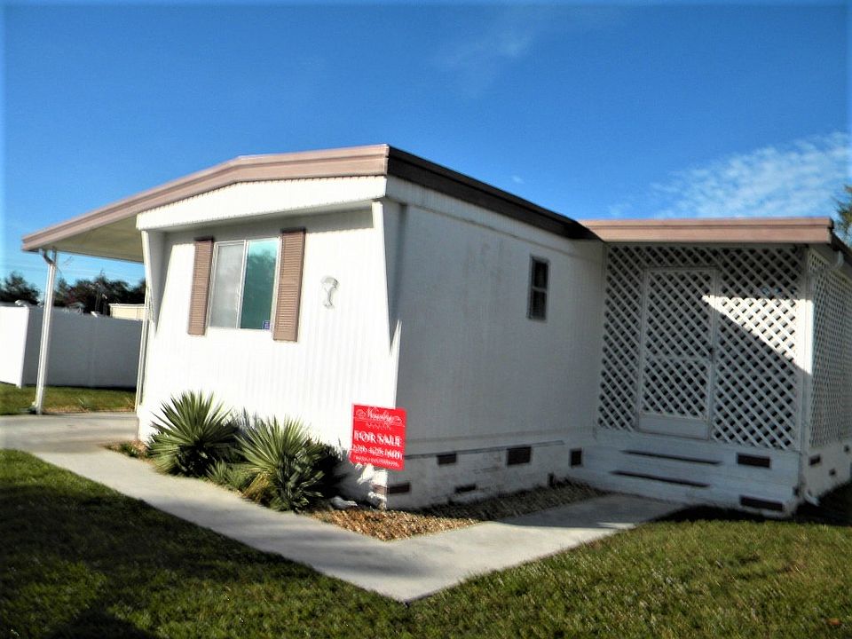 1st image of 16636 Camelia Dr