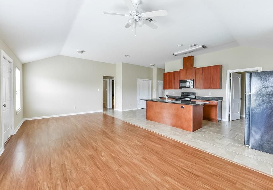 1st image of 5635 Park Village Dr