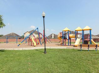 2806 Acacia Fair Ln, Fresno, TX 77545